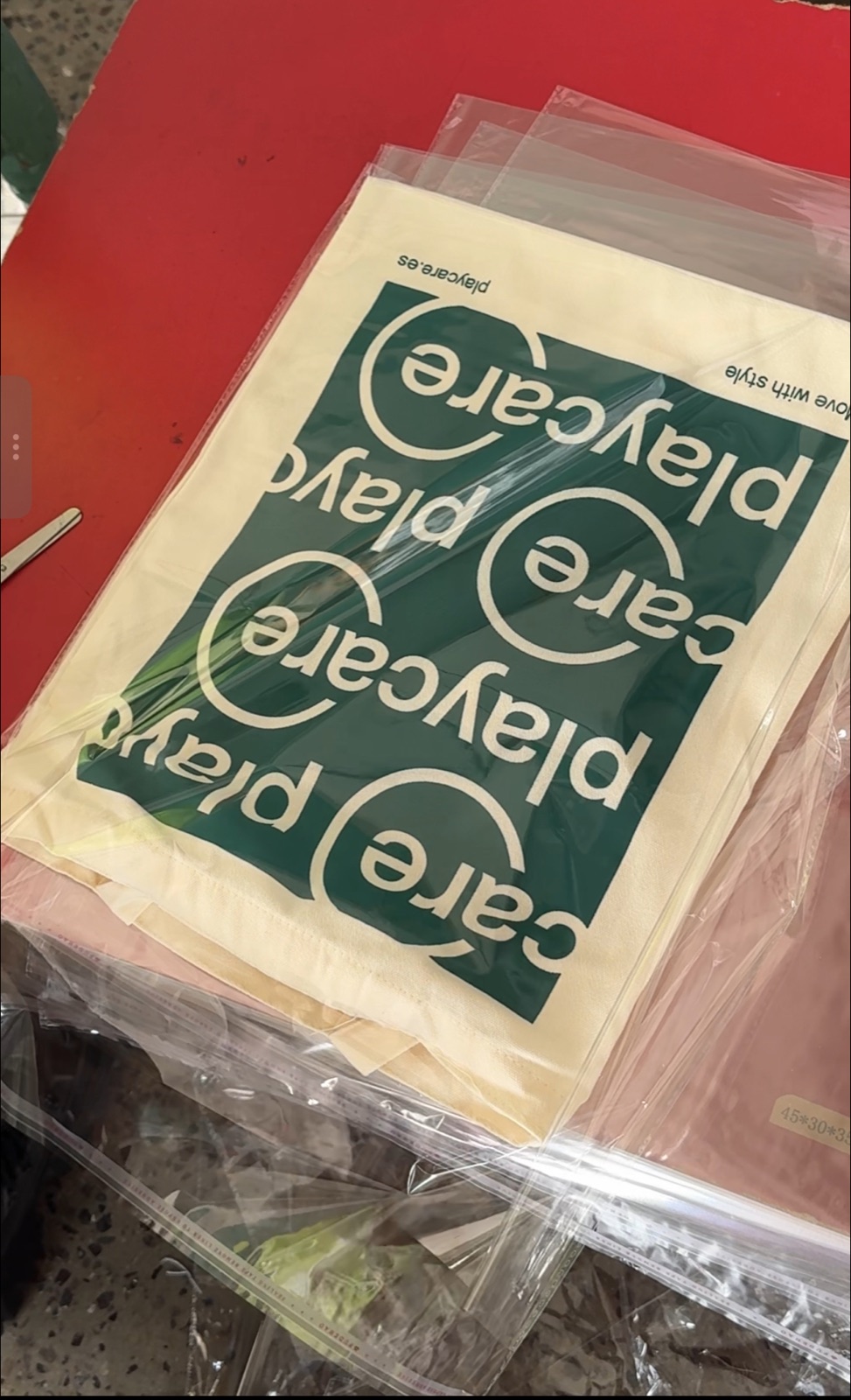 Individual packing for custom printed tote bags